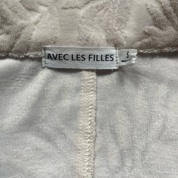 NEW Avec Les Filles Casual Short Sleeve Button Up Cream Subtle Palm Top Size S - Picture 4 of 7